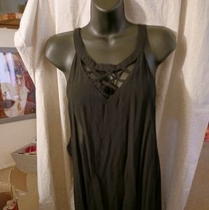 Caged detail stitching halter top